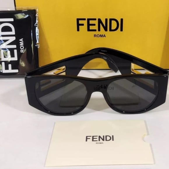 Fendi ROMA Black Sunglasses Sleek Modern Design Women\'s Baguette Oval Sunglasses